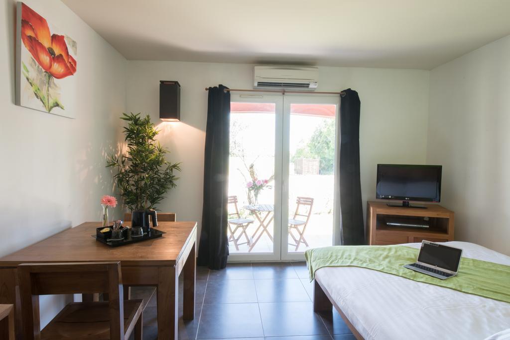 Hotel Domaine Le Milos Кастри Экстерьер фото